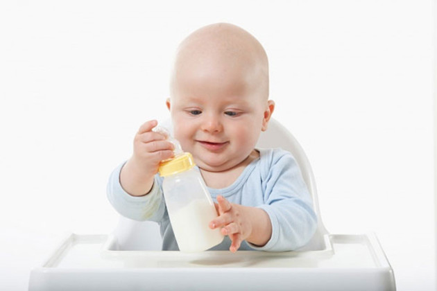 sữa cho trẻ biếng ăn thấp còi